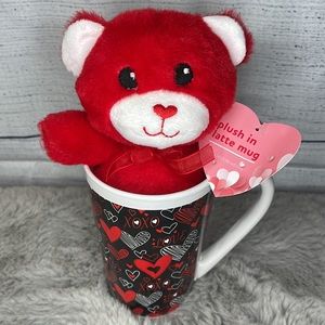 💕NWT Plush in a Latte Mug 💕